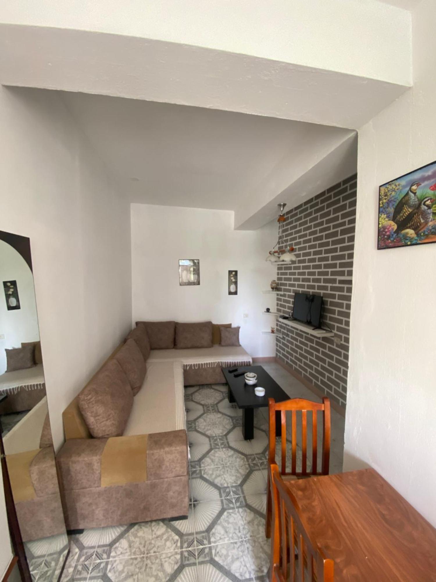 Lovely 2-Bedroom With Greenery View Durrës Zewnętrze zdjęcie